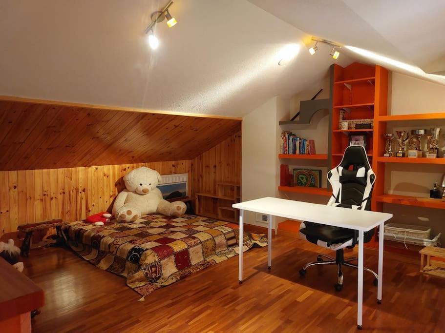 Chalet Urbano En Salamanca Santa Marta de Tormes Ngoại thất bức ảnh