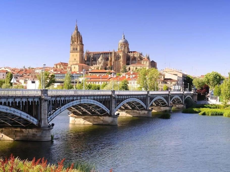 Chalet Urbano En Salamanca Santa Marta de Tormes Ngoại thất bức ảnh