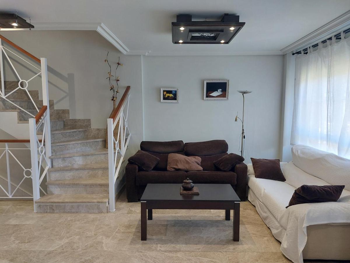 Chalet Urbano En Salamanca Santa Marta de Tormes Ngoại thất bức ảnh